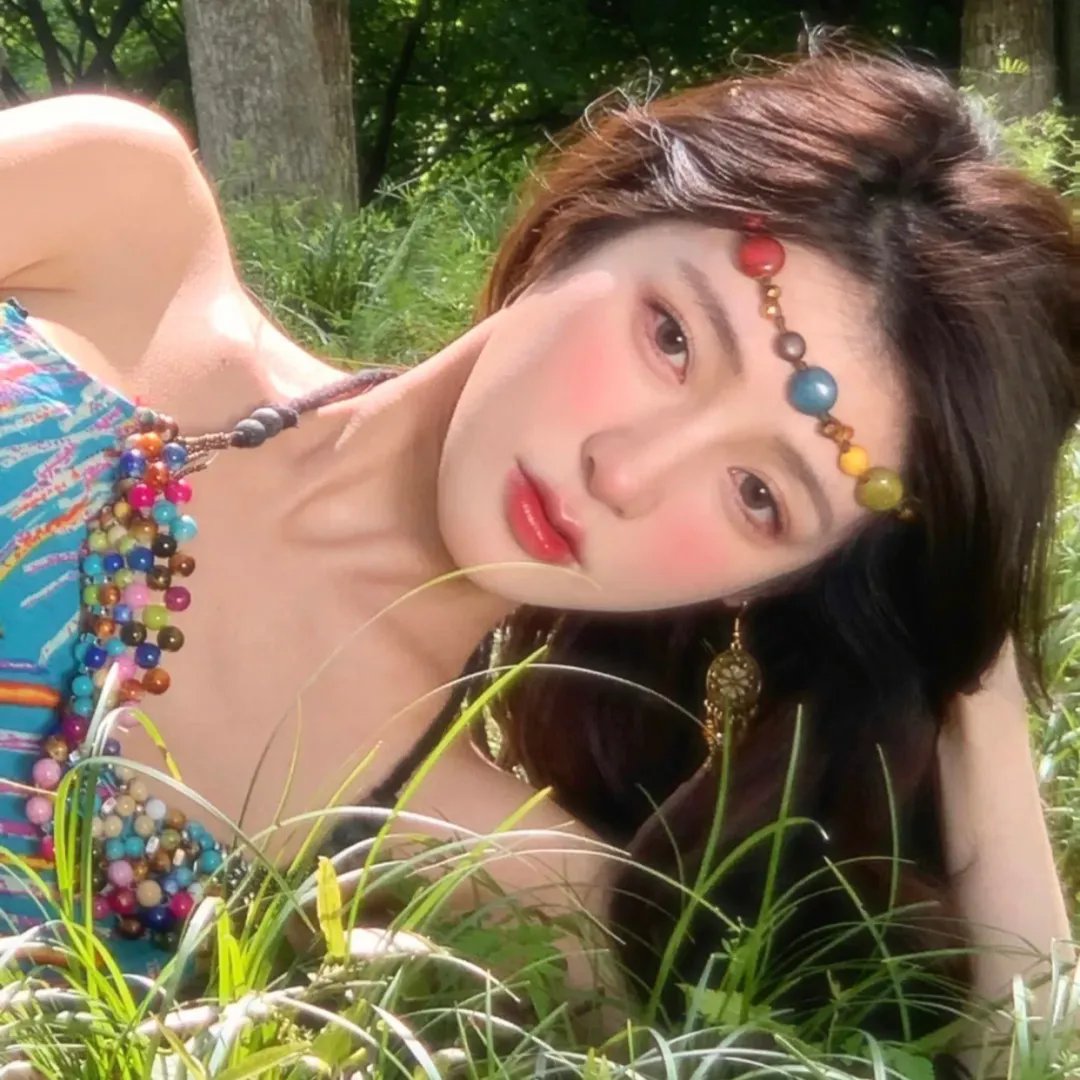 穿成白月光后被大佬宠上天